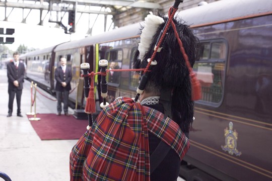 The Royal Scotsman: Piped aboard at Edinburgh Waverley. Photographer: Giles Christopher