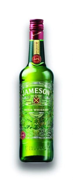 k-mb_jameson_bottle-250x624 Design meets Tradition: Limited Edition von Jameson zum St. Patrick’s Day