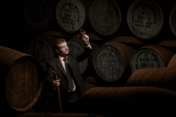 malt-master-brian-kinsmann-250x167 Hohe Auszeichnung für William Grant & Sons