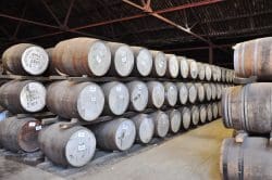 04-dunnage-warehouse-250x166 Jim McEwan, eine Whisky-Legende - Das Gesicht von Islay geht