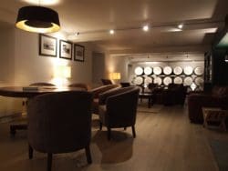 friends-of-laphroaig-lounge-250x188 200 Jahre und kein bisschen leise: Laphroaig