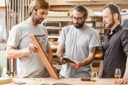 160817bel_ps_wksp031-250x167 Die exklusive The Balvenie 5 Crafts Collection: Meisterliche Bartools von Hand gefertigt