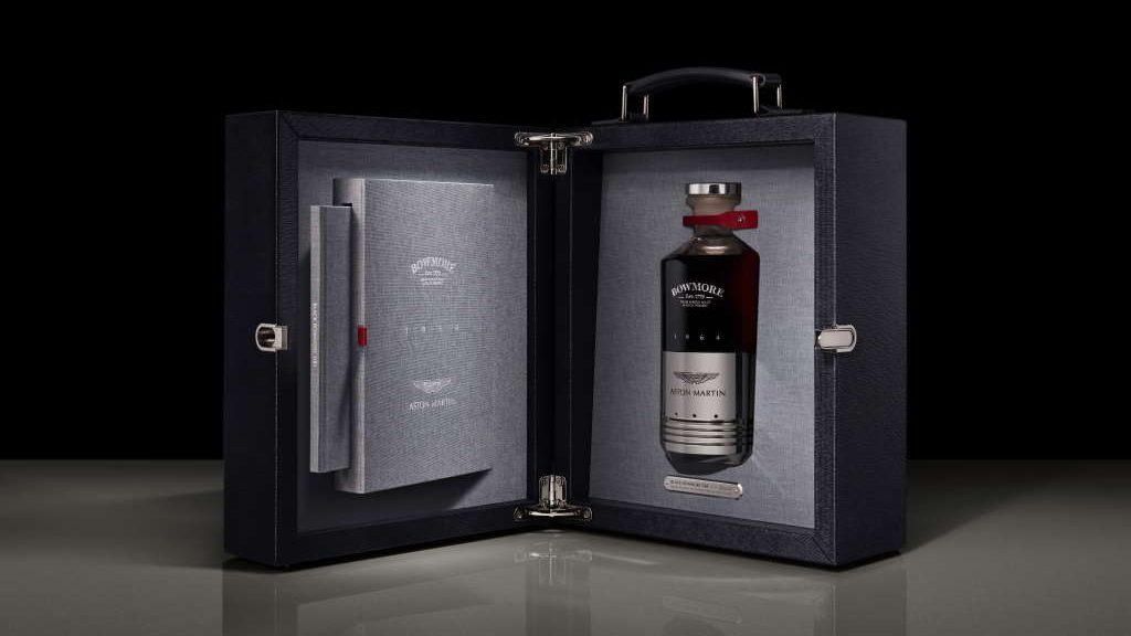 Black Bowmore Aston Martin DB5