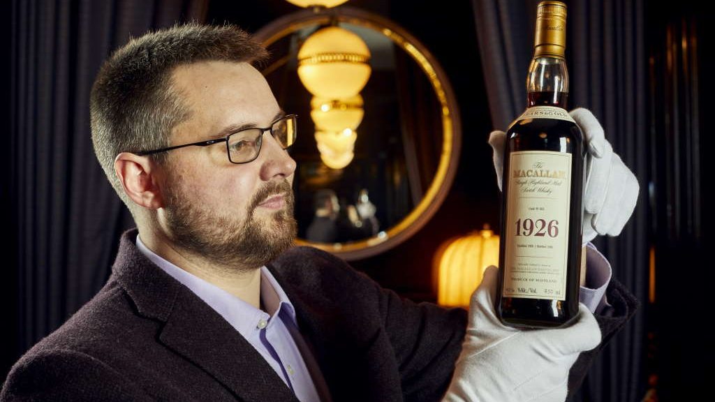 Whisky Auctioneer Founder Iain Mcclune with The Macallan 1926 Fine and Rare 60 Year