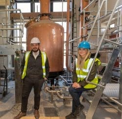 dafydd-pesic-smith-und-bethan-morgans-250x245 Penderyn eröffnet zweite Destillerie in Nord-Wales