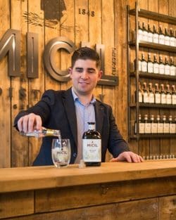 micil-bar-250x313 Micil Distillery: Poitin-Tradition kommt nach Deutschland