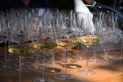 glaeser-mit-proben-250x167 Teeling Whiskey Grand Cru Riesling Finish