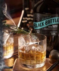 island-smoke-cocktail-250x300 Wie aus einem Experiment Gold wurde: Black Bottle launcht Alchemy-Series #1&2