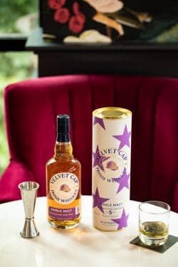 velvet-cap-5-jahre-bordeaux-cask-250x375 Velvet Cap 5 Jahre Bordeaux Cask und Velvet Cap Peated: Zwei Single Malts für Freunde besonderer Malt Whiskeys