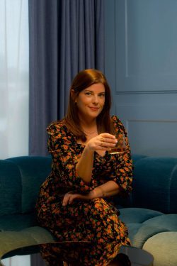 becky-paskin-250x375 Whisky Auctioneer veranstaltet die weltweit erste Auktion, die Frauen in der Whiskybranche gewidmet ist