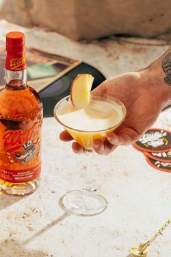 wolfies-whisky-appletini-250x375 Let the good times roll: Rod Stewarts Wolfie‘s Whisky kommt nach Deutschland