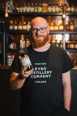 kyroes-neuer-ba_micha-fritzen_01-250x375 Kyrö ernennt Micha Fritzen zum neuen Brand Ambassador für den deutschsprachigen Raum