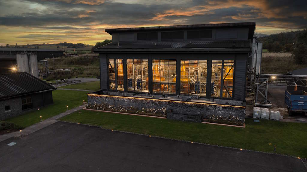 InchDairnie Distillery Outside