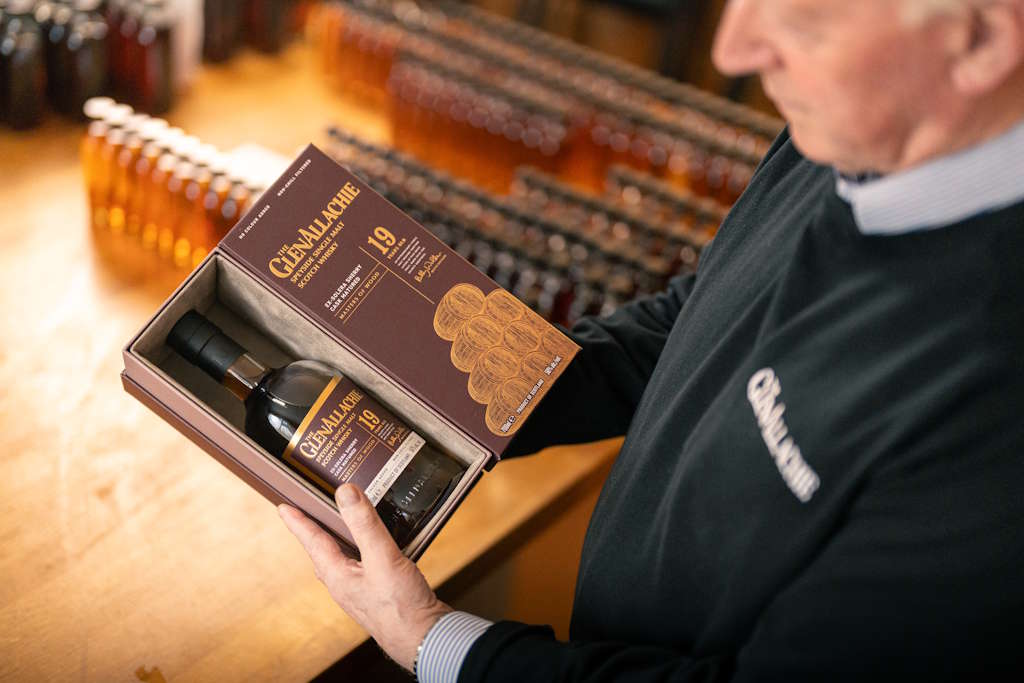 the-glenallachie-masters-of-wood-19-year-old-ex-solera-sherry-cask-matured The GlenAllachie erweitert die Masters of Wood Serie um einen 19-jährigen Ex-Solera-Sherryfass-Single Malt